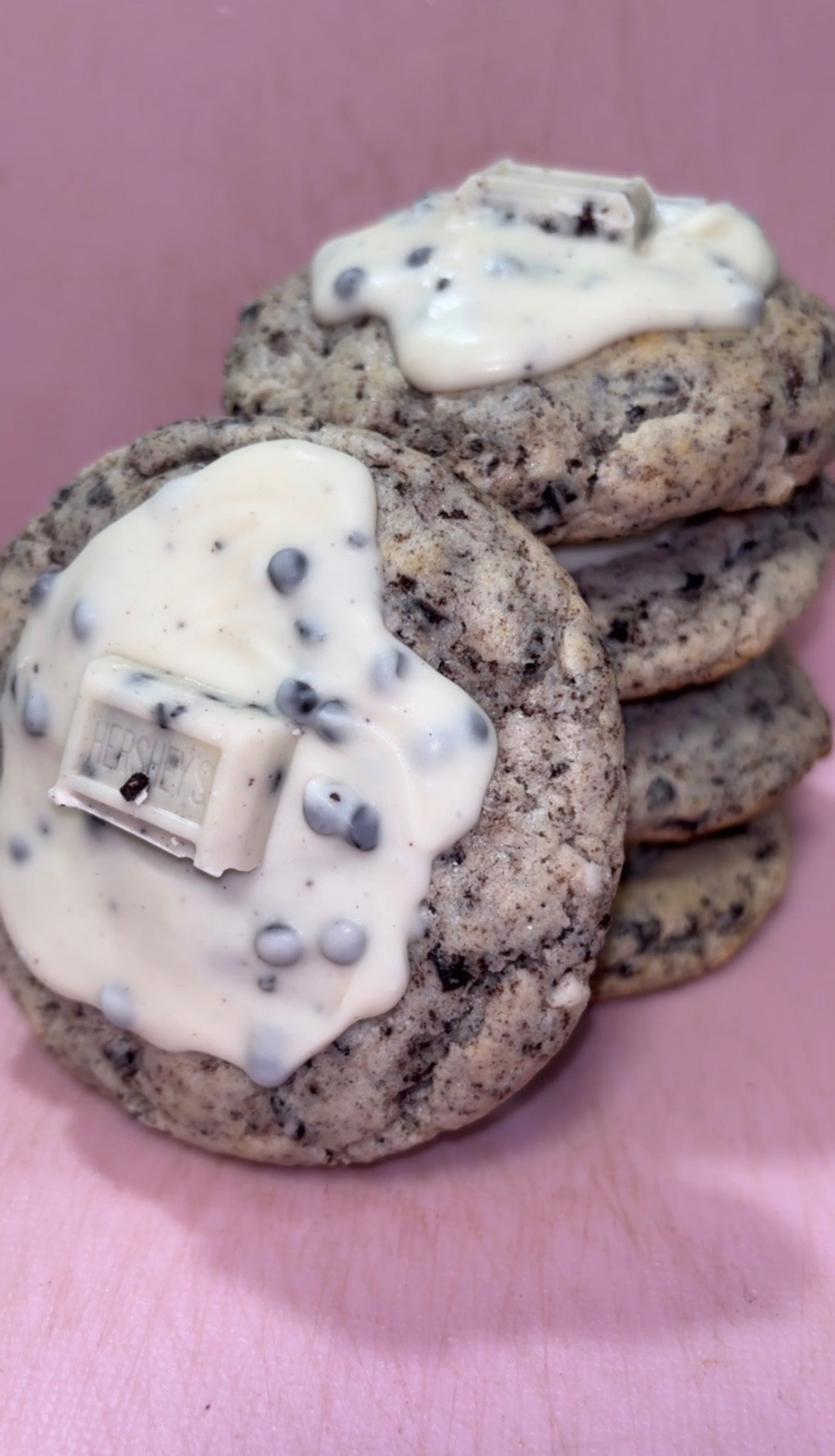 Cookies & Cream Cookie